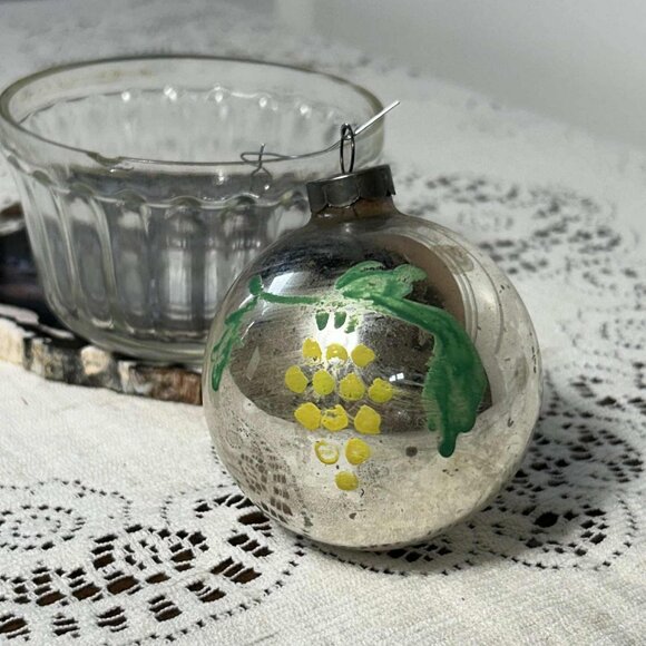 MCM hand painted mercury glass Christmas ornament - Picture 3 of 9